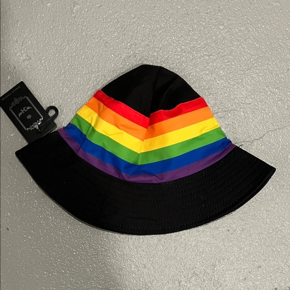 Bucket Hat